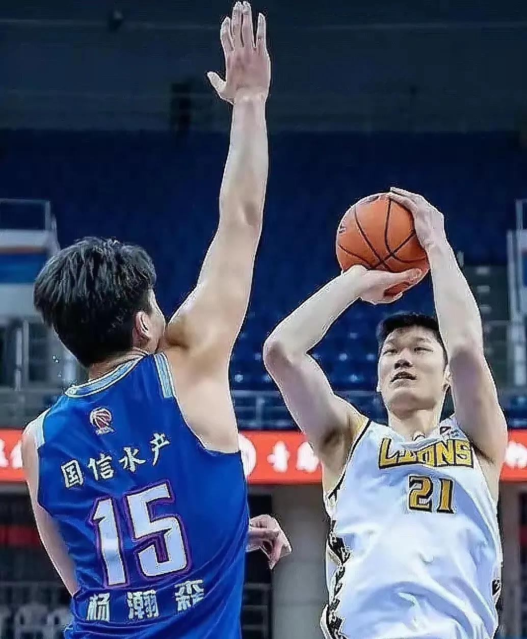 Kaiyun体育登录入口山东泰山迎CBA季后赛关键赛，清晨扳平良机，话题不断，数据趋势出现新变化的简单介绍