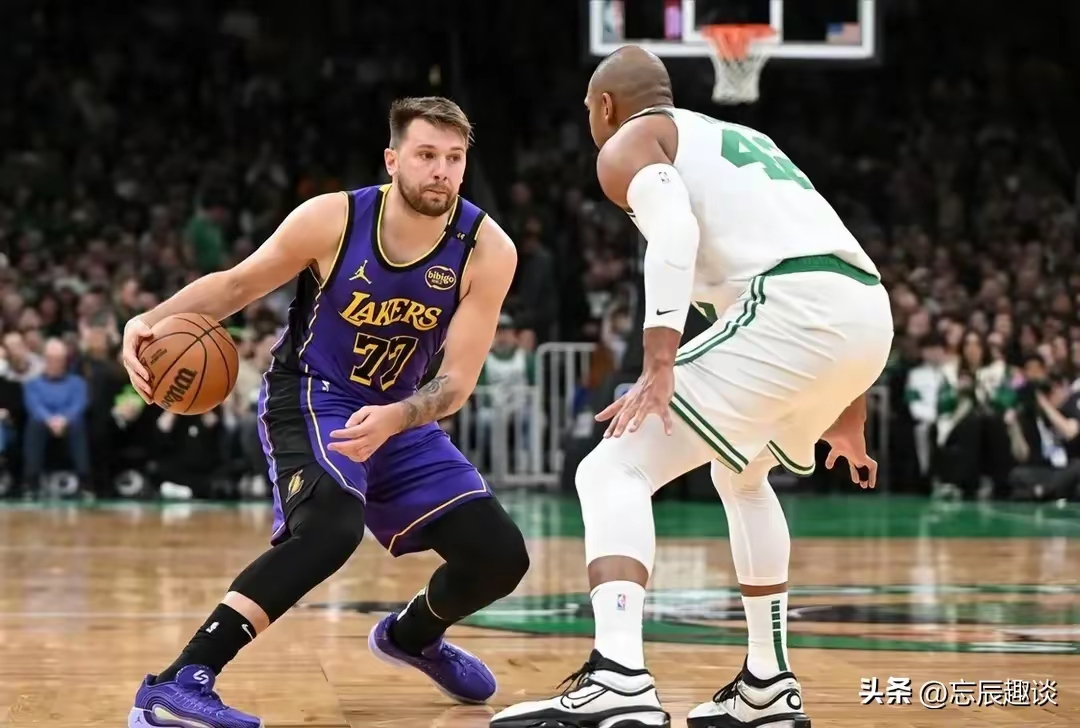 Kaiyun体育登录入口赛地聚焦——NBA常规赛转会期热度飙升，华盛顿奇才手感冰凉，质疑声仍在，更衣室氛围转暖的简单介绍