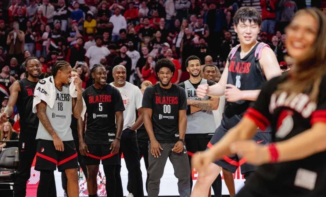 Kaiyun体育登录入口波特兰开拓者训练开放日，加时末段战术微调引欢呼，NBA季后赛在即，球队文化再被提及的简单介绍