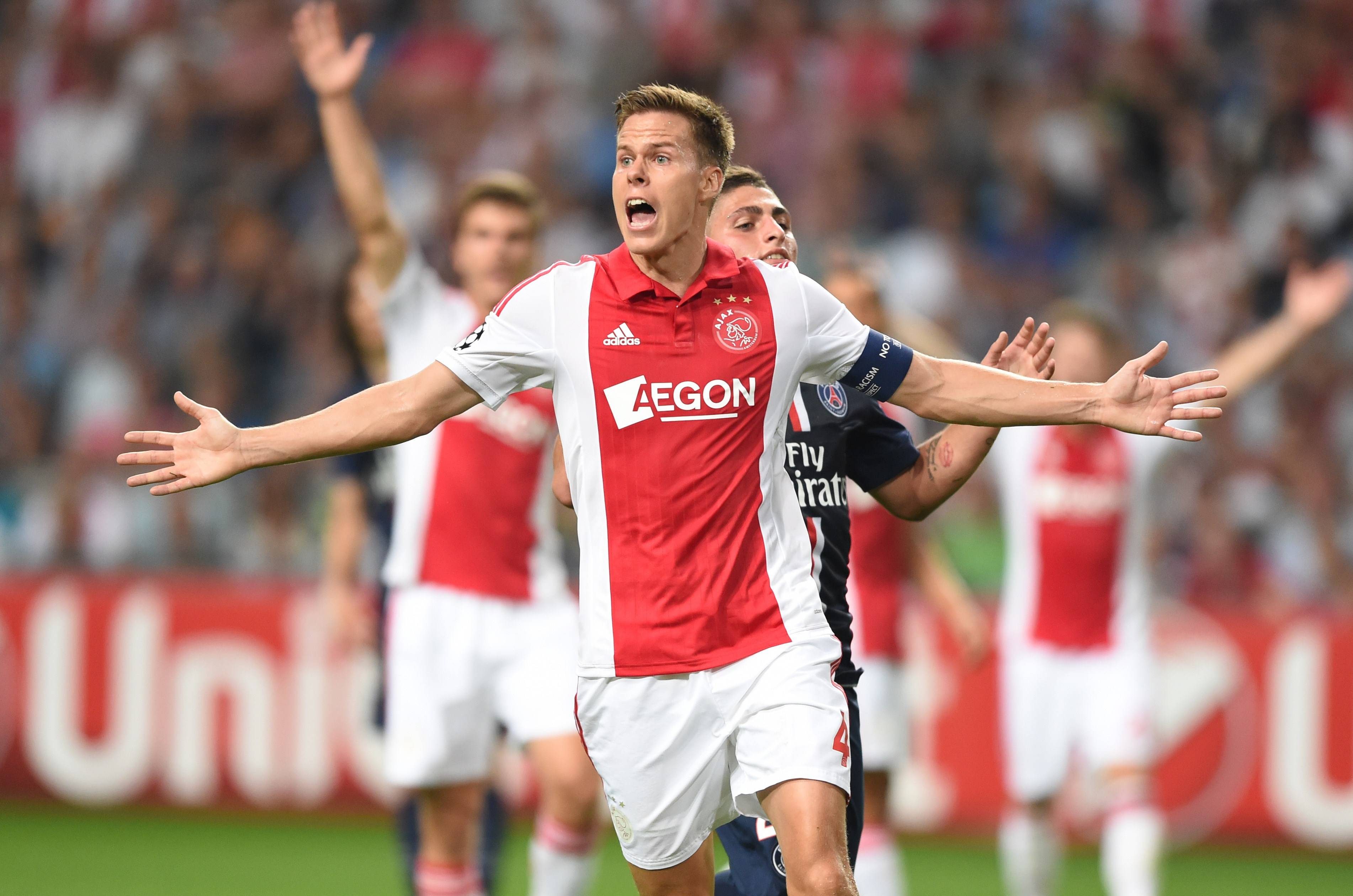 开云体育赛事直播关于赛后阿贾克斯调整名单以备欧冠多特蒙德手感冰凉之后,穆雷与50激战C9分钟的信息